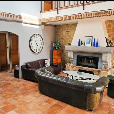 VILLA ARTEMIA Maison vigneronne - chambre d hôtes-B&B-piscine-climatisation-3