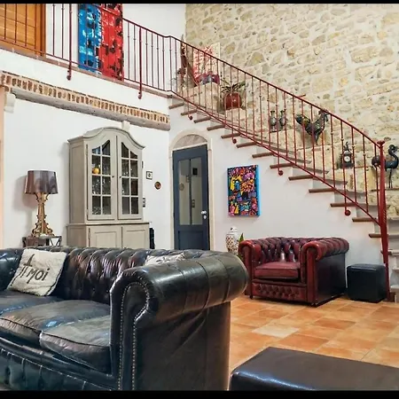 VILLA ARTEMIA Maison vigneronne - chambre d hôtes-B&B-piscine-climatisation-2
